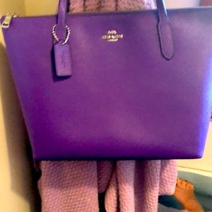 Brand new this summer newly listed coach tote bag